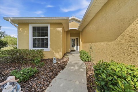 Casa en venta en Umatilla, Florida, 3 dormitorios, 176.33 m2 № 2227580 - foto 4