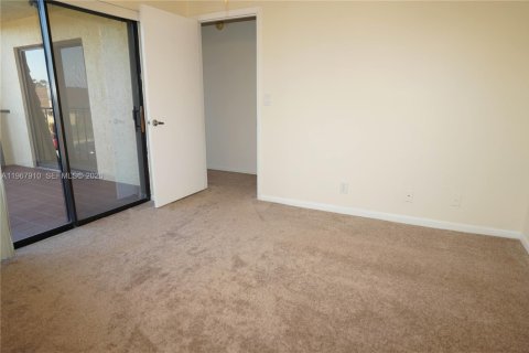 Adosado en venta en Palm Springs, Florida, 2 dormitorios, 109.9 m2 № 2030402 - foto 14