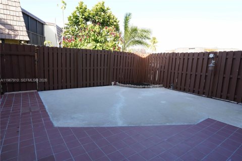 Adosado en venta en Palm Springs, Florida, 2 dormitorios, 109.9 m2 № 2030402 - foto 23