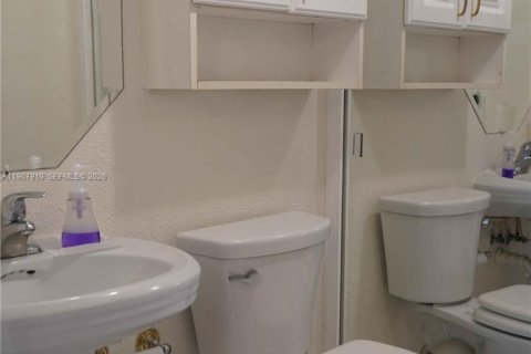 Adosado en venta en Palm Springs, Florida, 2 dormitorios, 109.9 m2 № 2030402 - foto 20