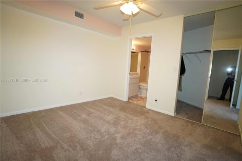 Adosado en venta en Palm Springs, Florida, 2 dormitorios, 109.9 m2 № 2030402 - foto 17