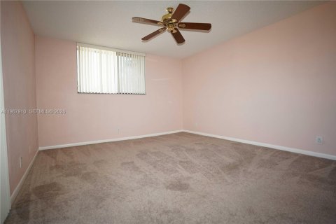 Adosado en venta en Palm Springs, Florida, 2 dormitorios, 109.9 m2 № 2030402 - foto 18