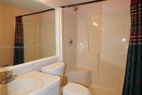 Adosado en venta en Palm Springs, Florida, 2 dormitorios, 109.9 m2 № 2030402 - foto 15