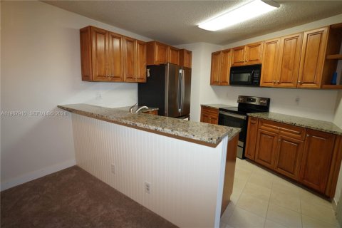 Adosado en venta en Palm Springs, Florida, 2 dormitorios, 109.9 m2 № 2030402 - foto 13