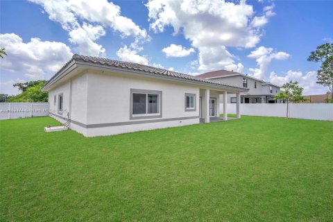 Купить виллу или дом в Хомстед, Флорида 4 спальни, 193.61м2, № 1958023 - фото 27