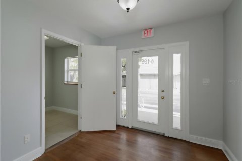 Commercial property in Saint Petersburg, Florida 148.64 sq.m. № 2210825 - photo 12