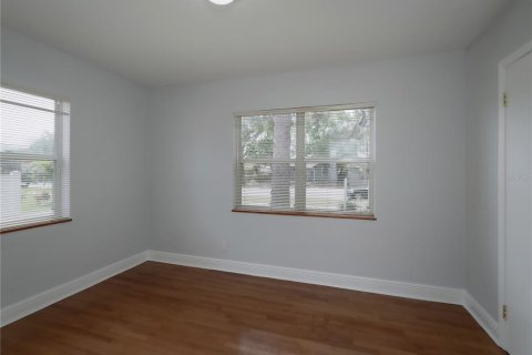 Commercial property in Saint Petersburg, Florida 148.64 sq.m. № 2210825 - photo 27