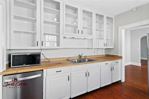 Villa ou maison à louer à Orlando, Floride: 4 chambres, 297.47 m2 № 1879873 - photo 4