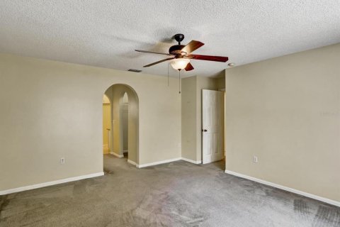 House in Kissimmee, Florida 4 bedrooms, 199.18 sq.m. № 1800621 - photo 15