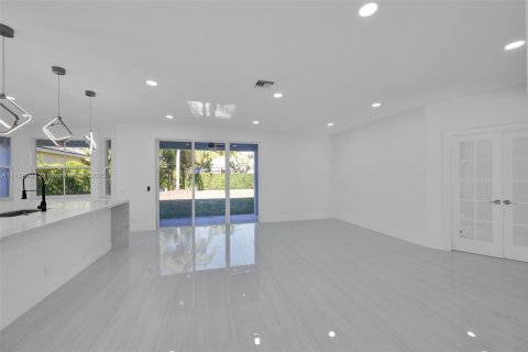 Casa en venta en Weston, Florida, 5 dormitorios, 259.94 m2 № 1728134 - foto 9