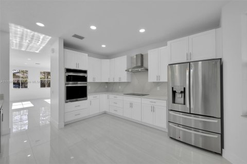 Casa en venta en Weston, Florida, 5 dormitorios, 259.94 m2 № 1728134 - foto 15