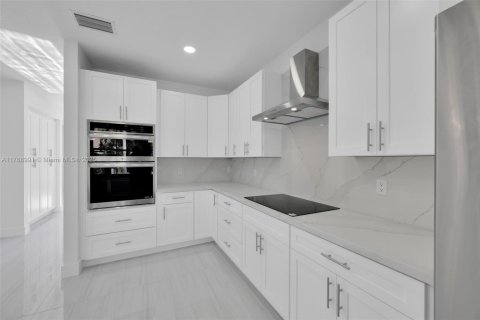 Casa en venta en Weston, Florida, 5 dormitorios, 259.94 m2 № 1728134 - foto 17