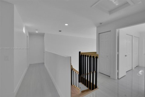Casa en venta en Weston, Florida, 5 dormitorios, 259.94 m2 № 1728134 - foto 19