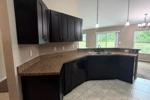 Villa ou maison à louer à Ocala, Floride: 4 chambres, 162.3 m2 № 2380426 - photo 6