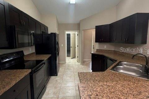 Villa ou maison à louer à Ocala, Floride: 4 chambres, 162.3 m2 № 2380426 - photo 5