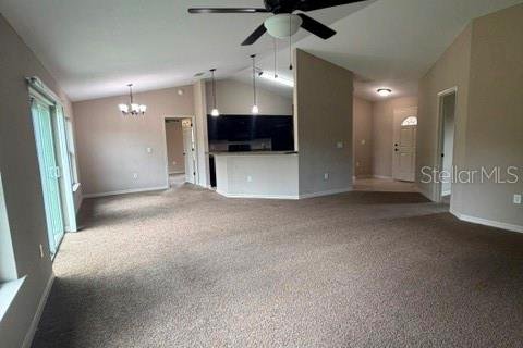 Villa ou maison à louer à Ocala, Floride: 4 chambres, 162.3 m2 № 2380426 - photo 9
