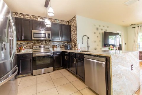 House in Riverview, Florida 3 bedrooms, 140.84 sq.m. № 1835050 - photo 13