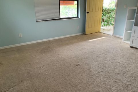 Condo in Saint Petersburg, Florida, 2 bedrooms  № 1910693 - photo 29