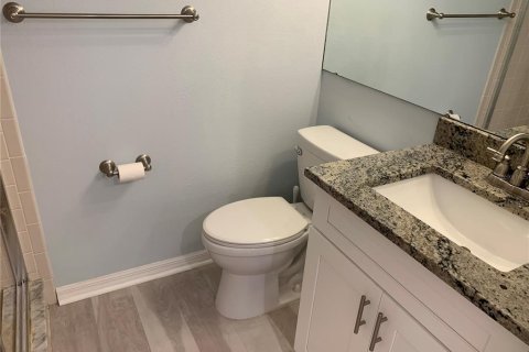 Condo in Saint Petersburg, Florida, 2 bedrooms  № 1910693 - photo 23