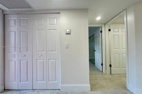 Copropriété à louer à Coral Springs, Floride: 2 chambres, 78.97 m2 № 2417780 - photo 7