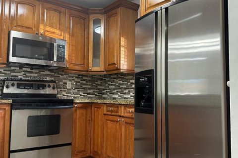 Copropriété à louer à Coral Springs, Floride: 2 chambres, 78.97 m2 № 2417780 - photo 6