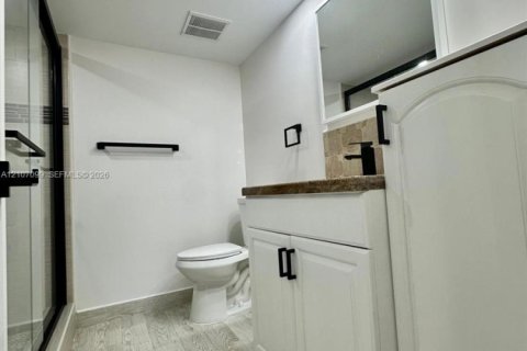 Copropriété à louer à Coral Springs, Floride: 2 chambres, 78.97 m2 № 2417780 - photo 13