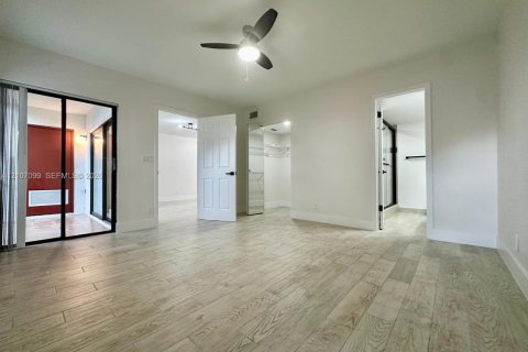 Copropriété à louer à Coral Springs, Floride: 2 chambres, 78.97 m2 № 2417780 - photo 11