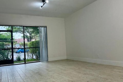 Copropriété à louer à Coral Springs, Floride: 2 chambres, 78.97 m2 № 2417780 - photo 9