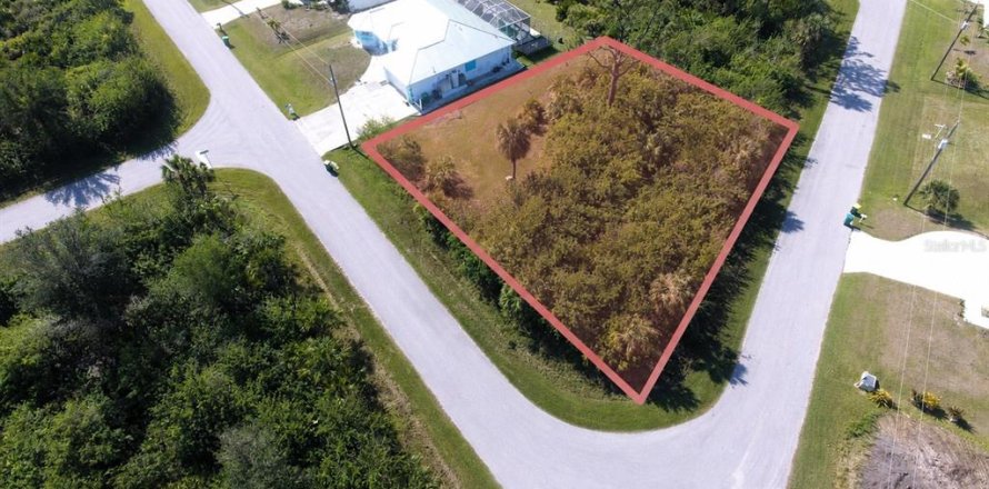 Land in Port Charlotte, Florida № 2158978