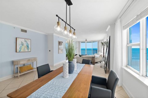 Condominio en venta en Daytona Beach Shores, Florida, 3 dormitorios, 192.49 m2 № 1831991 - foto 30