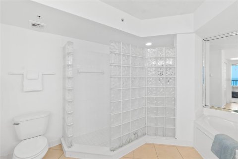 Condominio en venta en Daytona Beach Shores, Florida, 3 dormitorios, 192.49 m2 № 1831991 - foto 8