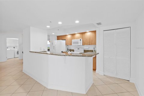Condominio en venta en Daytona Beach Shores, Florida, 3 dormitorios, 192.49 m2 № 1831991 - foto 11