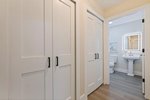 Casa en venta en Saint Petersburg, Florida, 3 dormitorios, 174.93 m2 № 2430478 - foto 10