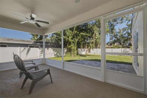 Casa en venta en Saint Petersburg, Florida, 3 dormitorios, 174.93 m2 № 2430478 - foto 9