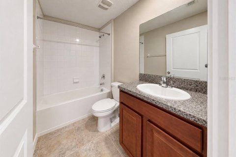 Villa ou maison à louer à Apollo Beach, Floride: 3 chambres, 145.02 m2 № 2389106 - photo 18