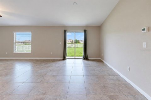 Villa ou maison à louer à Apollo Beach, Floride: 3 chambres, 145.02 m2 № 2389106 - photo 20