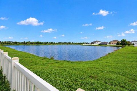 Villa ou maison à louer à Apollo Beach, Floride: 3 chambres, 145.02 m2 № 2389106 - photo 3