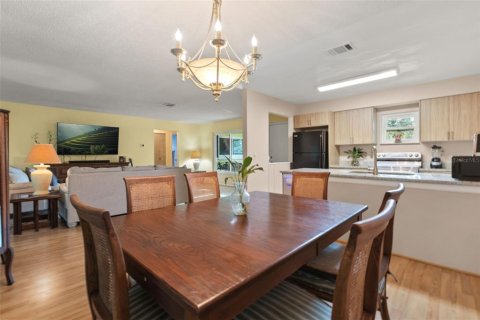 Villa ou maison à vendre à Orlando, Floride: 2 chambres, 135.82 m2 № 2400239 - photo 6