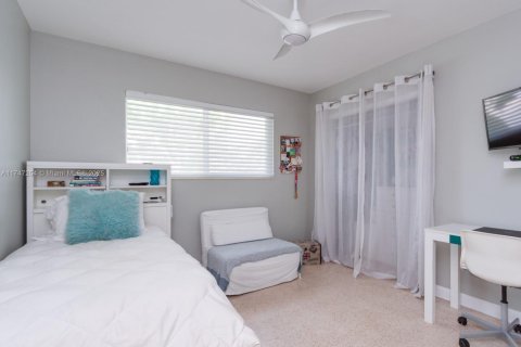 Villa ou maison à vendre à North Miami, Floride: 3 chambres, 183.95 m2 № 1920045 - photo 19