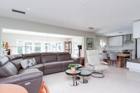 Villa ou maison à vendre à North Miami, Floride: 3 chambres, 183.95 m2 № 1920045 - photo 11