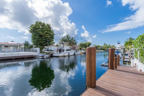 Villa ou maison à vendre à North Miami, Floride: 3 chambres, 183.95 m2 № 1920045 - photo 27