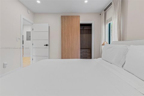 Casa en alquiler en Miami, Florida, 2 dormitorios, 163.51 m2 № 2060079 - foto 7