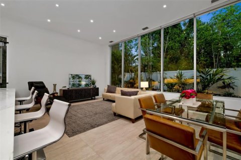House in Sarasota, Florida 3 bedrooms, 178.37 sq.m. № 1821423 - photo 17