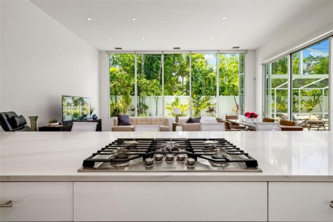 House in Sarasota, Florida 3 bedrooms, 178.37 sq.m. № 1821423 - photo 15