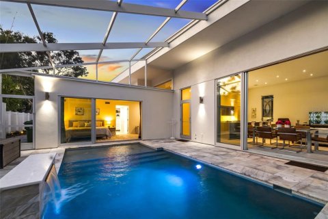 House in Sarasota, Florida 3 bedrooms, 178.37 sq.m. № 1821423 - photo 22