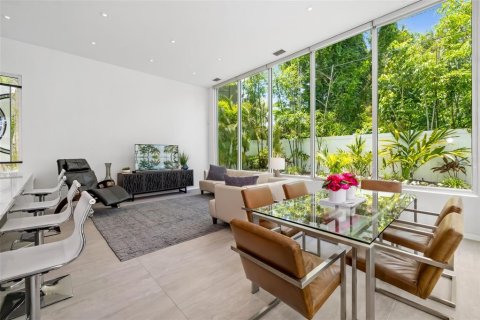 House in Sarasota, Florida 3 bedrooms, 178.37 sq.m. № 1821423 - photo 21