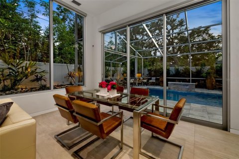 House in Sarasota, Florida 3 bedrooms, 178.37 sq.m. № 1821423 - photo 10