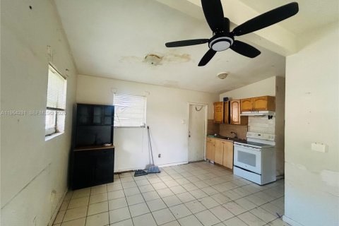 Купить виллу или дом в Майами, Флорида 3 спальни, 72.46м2, № 2027051 - фото 4