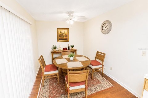 Casa en venta en Palm Harbor, Florida, 2 dormitorios, 89.19 m2 № 2206945 - foto 8