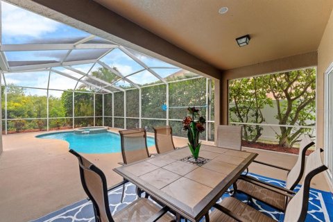 Casa en venta en Holiday, Florida, 5 dormitorios, 232.26 m2 № 1843440 - foto 24